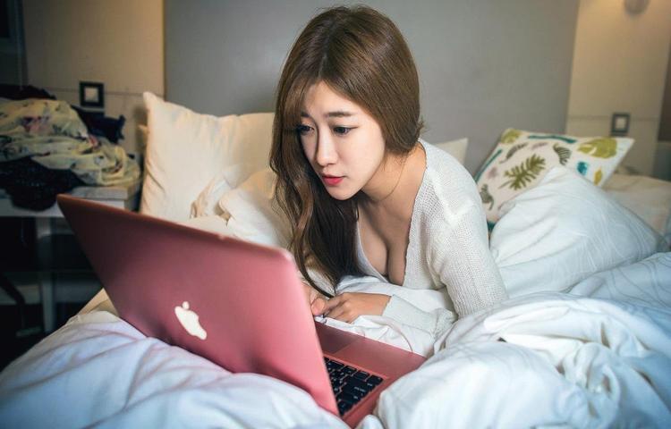 成人社区的特点