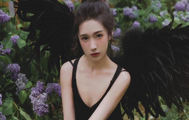 竞技轮滑鞋推荐