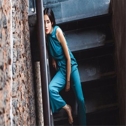 免费读《洞洞杂货铺》漫画:随时随地开启奇幻冒险之旅